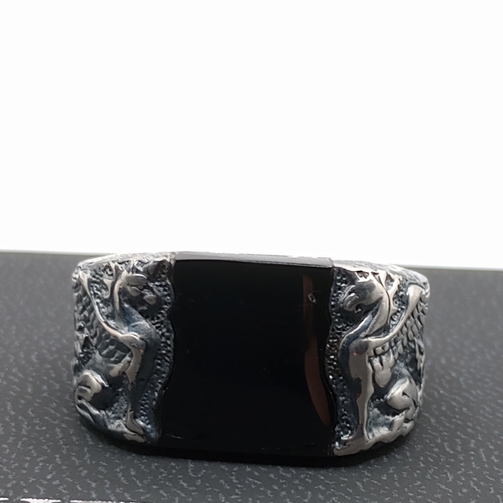 David Yurman Sterling Silver Black Onyx Petrvs Griffin Signet Ring 9.5